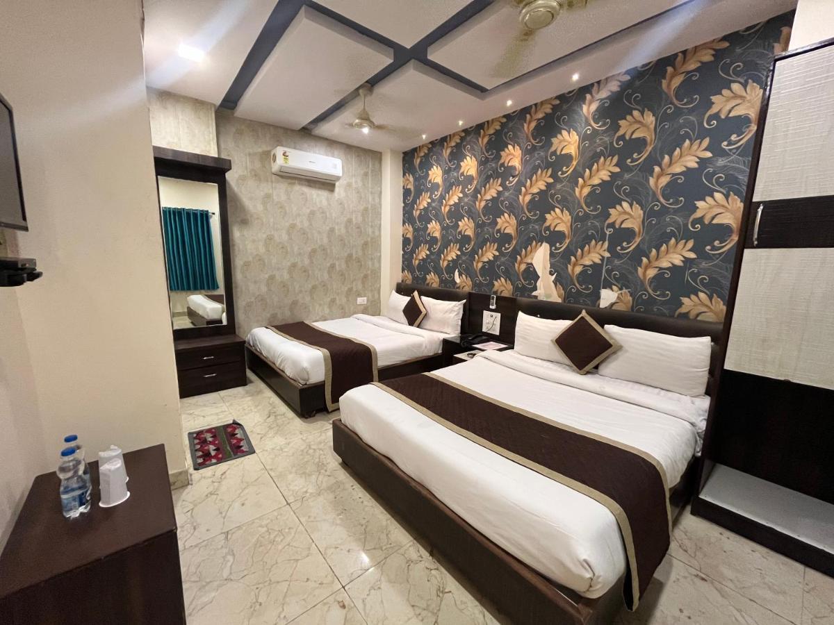 Hotel Raj Vilas Udaipur Extérieur photo