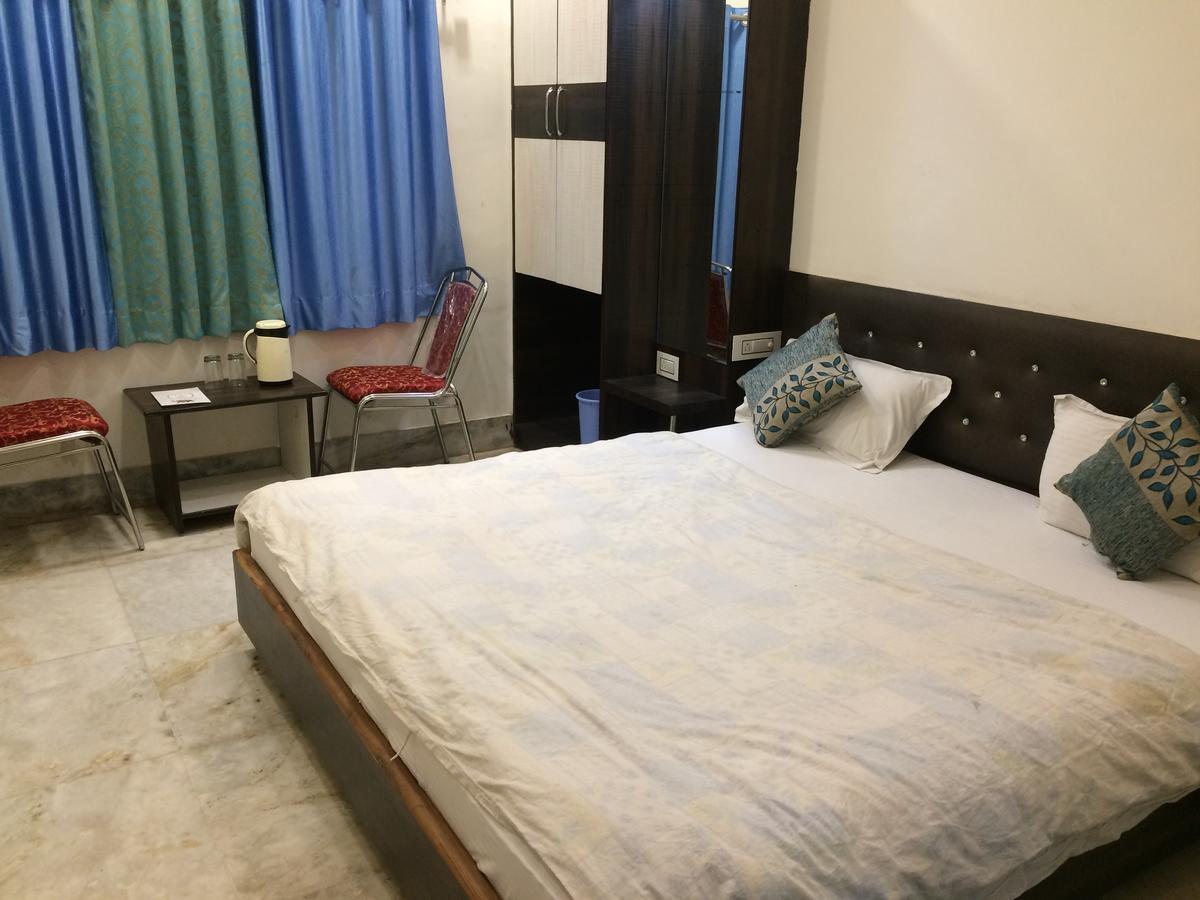 Hotel Raj Vilas Udaipur Extérieur photo
